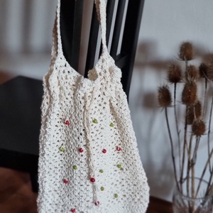 Egyedi horgolt válltáska színes gyöngyökkel - natúr elegancia - táska & tok - bevásárlás & shopper táska - shopper, textiltáska, szatyor - Meska.hu