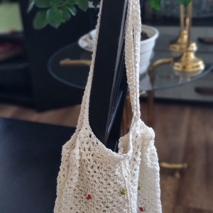 Egyedi horgolt válltáska színes gyöngyökkel - natúr elegancia - táska & tok - bevásárlás & shopper táska - shopper, textiltáska, szatyor - Meska.hu