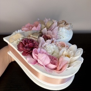 Szív alakú művirágos dísz - otthon & életmód - dekoráció - asztal és polc dekoráció - asztaldísz - Meska.hu