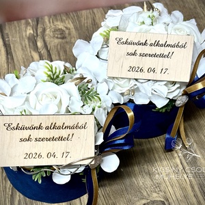 Luxus virágbox esküvőre. Kék-arany elegancia - otthon & életmód - virágdekoráció - virágok - virágbox - Meska.hu