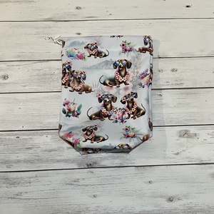 Tisztasági zsák - tacskó minta, Játék & Sport, Ovis felszerelés, Egyéb ovis kiegészítő, Varrás, MESKA