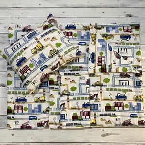 Autós városos ovis vagy kisgyermek ágynemű szett + ovizsák tornazsák szett + derékalj  - játék & sport - ovis felszerelés - ovis szett - Meska.hu