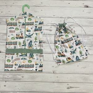 Vonatos ovis vagy kisgyermek ágynemű szett + ovizsák tornazsák szett + derékalj  - játék & sport - ovis felszerelés - ovis szett - Meska.hu