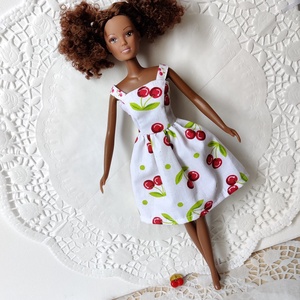 Barbie babaruha cseresznyés mintával - játék & sport - baba & babaház - babaruha, babakellék - Meska.hu