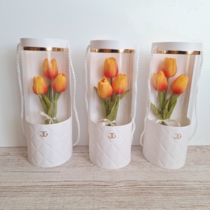Élethű tulipánok virág táskában-sárga, Otthon & Életmód, Dekoráció, Asztal és polc dekoráció, Asztaldísz, Virágkötés, MESKA