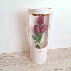 Élethű tulipánok virág táskában-sötét mályva - otthon & életmód - dekoráció - asztal és polc dekoráció - asztaldísz - Meska.hu