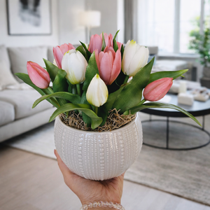 Élethű tulipános asztaldísz, Otthon & Életmód, Dekoráció, Asztal és polc dekoráció, Asztaldísz, Virágkötés, MESKA