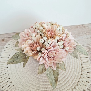 Asztaldísz dáliákkal-púder - otthon & életmód - dekoráció - asztal és polc dekoráció - asztaldísz - Meska.hu