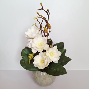 Magnólia asztaldísz-krém II. - otthon & életmód - virágdekoráció - virágdíszek - virágdísz kaspóban - Meska.hu