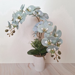 Orchidea dekoráció kerámia kaspóban-menta II. - otthon & életmód - virágdekoráció - virágdíszek - virágdísz kaspóban - Meska.hu