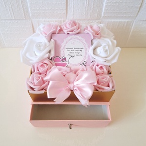  Babaköszöntő fiókos virágdoboz habrózsákkal II. - otthon & életmód - virágdekoráció - virágok - virágbox - Meska.hu