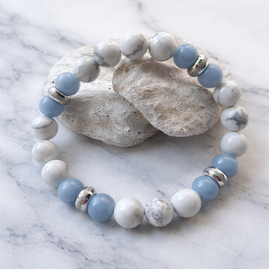 Howlit- Angelit ásvány karkötő, Ékszer, Karkötő, Gyöngyös karkötő, Ékszerkészítés, MESKA