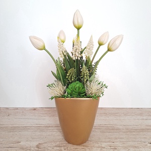 Tavaszi tulipános asztaldísz - otthon & életmód - dekoráció - asztal és polc dekoráció - asztaldísz - Meska.hu