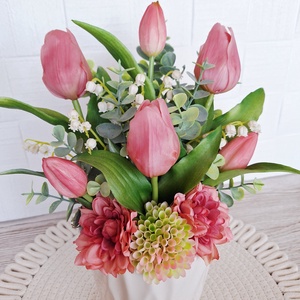 Tavaszi tulipános asztaldísz II. - otthon & életmód - dekoráció - asztal és polc dekoráció - asztaldísz - Meska.hu