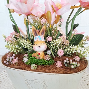 Tavaszi virágos dísz bájos nyuszival - otthon & életmód - virágdekoráció - virágdíszek - virágdísz kaspóban - Meska.hu