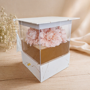 Kalap virágbox ballagásra, Otthon & Életmód, Virágdekoráció, Virágok, Virágbox, Virágkötés, MESKA