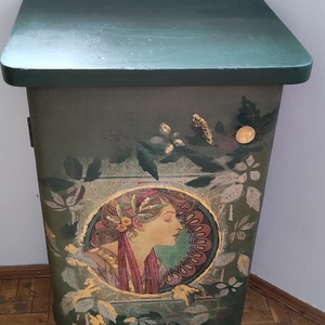 Mucha plakáttal díszített éjjeli szekrény - otthon & életmód - bútor - szekrény - Meska.hu