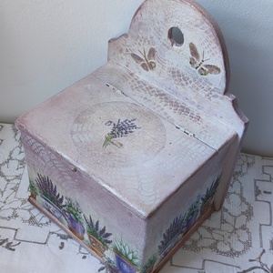 Levendulás antik, felújított fali sótartó - otthon & életmód - konyhafelszerelés, tálalás - konyhai tárolás - fűszertartó - Meska.hu