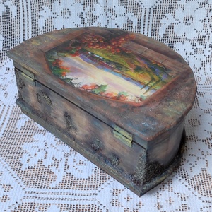 Nagyméretű félkör alakú doboz őszi hangulatban - otthon & életmód - konyhafelszerelés, tálalás - konyhai tárolás - kenyértartó - Meska.hu