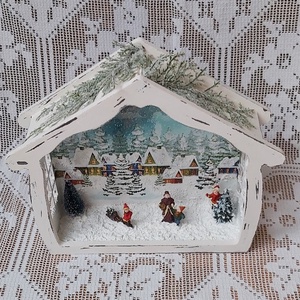 Téli életkép, mini város, havas táj, játszó gyerekek, Játék & Sport, Baba & babaház, Babaház, Decoupage, transzfer és szalvétatechnika, Baba-és bábkészítés, Decoupage technikávak készült életkép kisvárossal, a hóban játszó gyerekekkel.
Méretei: 25 x 30 x 9..., MESKA