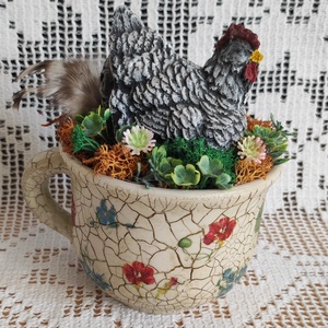 Tyúkanyó tavaszi kiskertben, Ünnepi díszek, dekorációk, Húsvéti díszek és dekorációk, Húsvéti asztaldíszek, Decoupage, transzfer és szalvétatechnika, MESKA