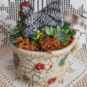 Tyúkanyó tavaszi kiskertben - ünnepi díszek, dekorációk - húsvéti díszek és dekorációk - húsvéti asztaldíszek - Meska.hu