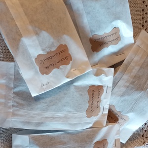 Szárított babérlevél , Élelmiszer, Fűszer, , 5 gr egy tasakba.
Vegyszermentes!
Saját termesztésű., MESKA