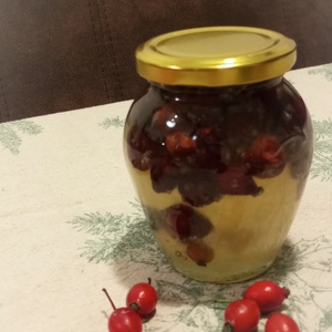 Csipkebogyós méz  - Meska.hu