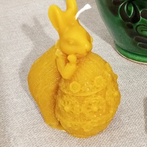 Nyuszi tojással méhviasz gyertya , Kellékek & szerszámok, Dekorációs kellékek, Dekorációs gyertya, , MESKA