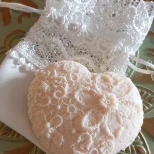 Méhviaszos kézműves szappan  - szépségápolás - szappan & fürdés - kézműves szappan - Meska.hu