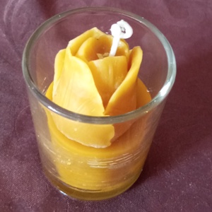 Anyák napjára tulipános poharas gyertya méhviaszból  - otthon & életmód - gyertya, illat, aroma - gyertya - Meska.hu