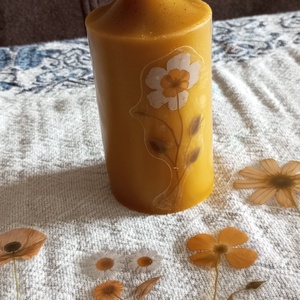 Virágos henger gyertya méhviaszból  - otthon & életmód - gyertya, illat, aroma - gyertya - Meska.hu