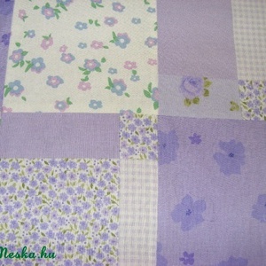 Lila patchwork takaró 20x20cm-es kockákból, falvédő - otthon & életmód - lakástextil - ágytakaró - Meska.hu