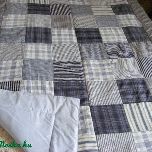 Kék patchwork takaró kockákból fiúknak - otthon & életmód - babaszoba, gyerekszoba - babatakaró, gyerek pléd - Meska.hu