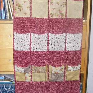 patchwork bordó kisvirágos zsebes tároló -  - Meska.hu