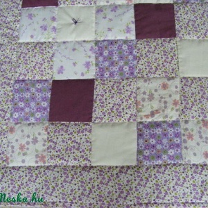 Lila patchwork takaró 11x11cm-es kockákból, falvédőnek is alk. - otthon & életmód - lakástextil - falvédő - Meska.hu
