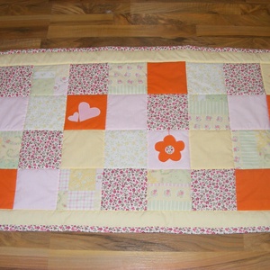 Patchwork takaró, falvédő virágokkal, pillangókkal névre szóló - otthon & lakás - lakástextil - falvédő - Meska.hu Patchwork takaró, falvédő virágokkal, pillangókkal névre szóló - otthon & lakás - lakástextil - falvédő - Meska.hu