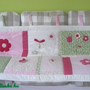 patchwork falvédő, pillangóval, virágokkal - otthon & életmód - babaszoba, gyerekszoba - falvédő gyerekszobába - Meska.hu