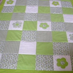 patchwork takaró zöld virágokkal - otthon & lakás - lakástextil - felnőtt takaró, pléd - Meska.hu