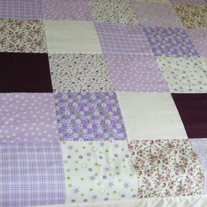 Patchwork takaró, lila-padlizsán, kisvirágos, nagy méretű - otthon & életmód - lakástextil - ágytakaró - Meska.hu