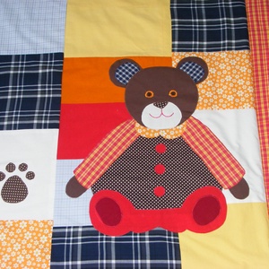 Patchwork retro macis takaró, falvédőnek is megfelel - otthon & lakás - babaszoba, gyerekszoba - falvédő gyerekszobába - Meska.hu