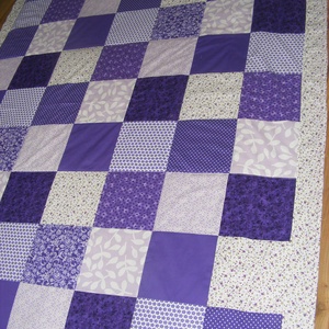 Patchwork falvédő, lila-padlizsán, kisvirágos, - otthon & életmód - lakástextil - falvédő - Meska.hu