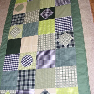 Zöld kockás patchwork takaró 18x18cm-es kockákból, falvédőnek is alk., Otthon & Életmód, Lakástextil, Ágytakaró, Varrás, Patchwork, foltvarrás, MESKA