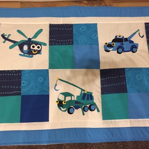patchwork takaró, falvédő járművekkel, autó, repülő, vonat - otthon & életmód - babaszoba, gyerekszoba - babatakaró, gyerek pléd - Meska.hu
