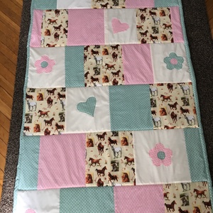 Patchwork falvédő, takaró ló, lovacska mintával - otthon & lakás - lakástextil - falvédő - Meska.hu Patchwork falvédő, takaró ló, lovacska mintával - otthon & lakás - lakástextil - falvédő - Meska.hu