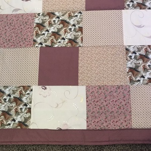 Patchwork takaró, falvédő lovas mintával, Otthon & Életmód, Lakástextil, Ágytakaró, Varrás, MESKA
