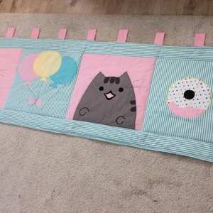 Pusheen cat patchwork ,falvédő, takaró, Otthon & Lakás, Babaszoba, gyerekszoba, Falvédő gyerekszobába, Varrás, Patchwork, foltvarrás, MESKA