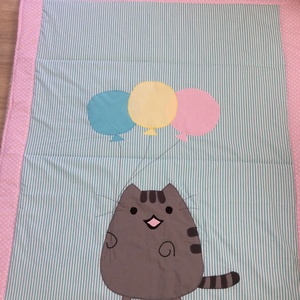 Pusheen cat patchwork takaró,falvédő, Otthon & Életmód, Babaszoba, gyerekszoba, Falvédő gyerekszobába, Varrás, Patchwork, foltvarrás, MESKA