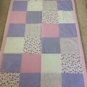 patchwork takaró falvédő pillangókkal lányoknak kockákból - Meska.hu