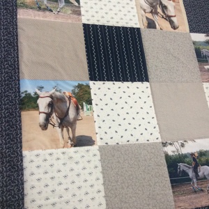 Fényképes  patchwork takaró lovas kék, szürke, fehér, falvédő - otthon & életmód - babaszoba, gyerekszoba - falvédő gyerekszobába - Meska.hu